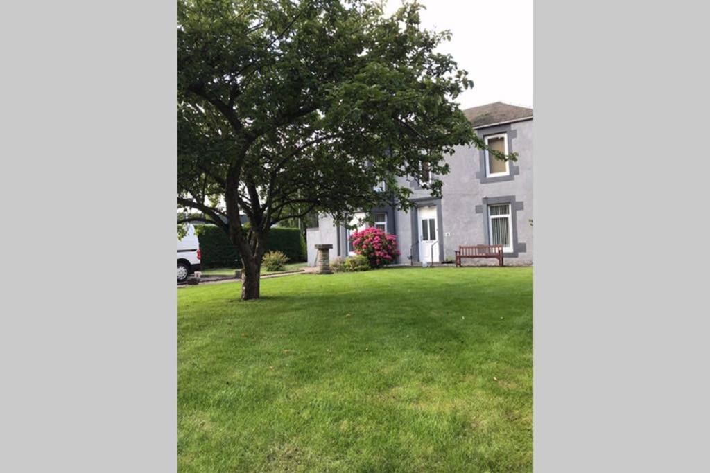 2 Catherines City Cottage パース エクステリア 写真
